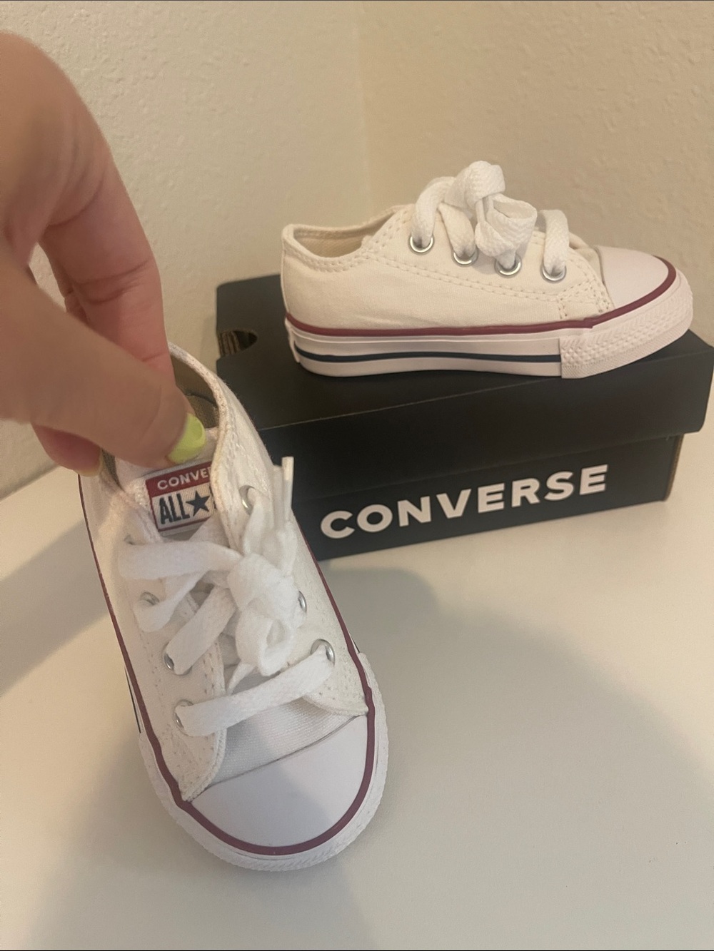 $47 NEW Baby Converse Kids White Low Top Sneakers toddler first shoes boy girl 5